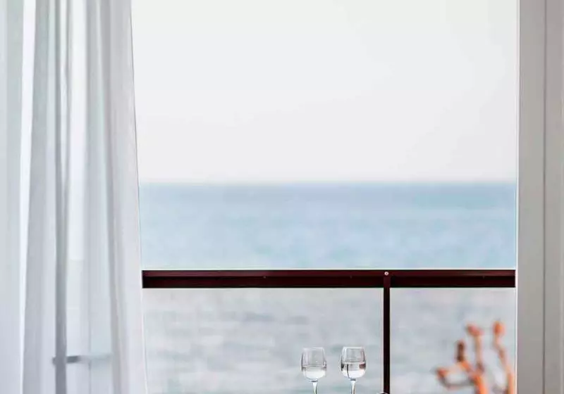 اتاق پریمیوم سه تخته, Aqua Hotel Promenade & Spa 4 Sup*
