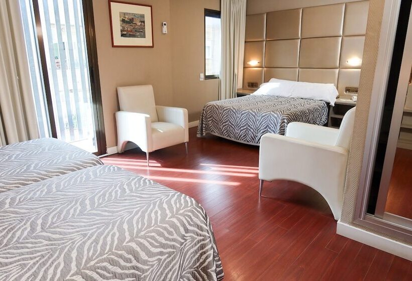 غرفة قياسية ثلاثية, Benetusser