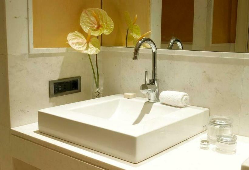 Четырехместный номер Премиум, Blancafort Spa Termal
