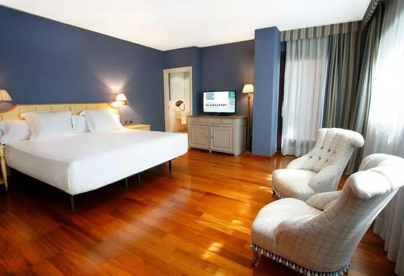 Premium Neljän Hengen Huone, Blancafort Spa Termal