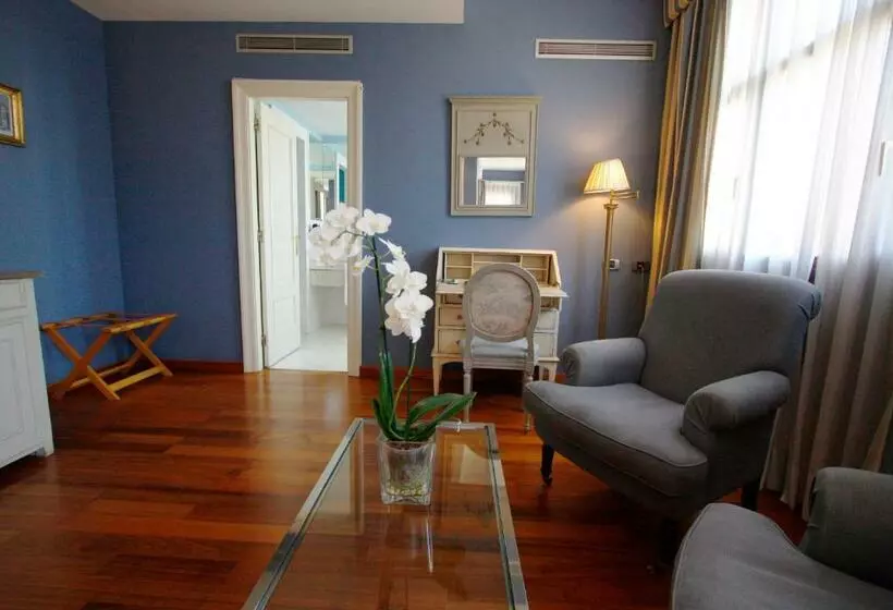 Premium Neljän Hengen Huone, Blancafort Spa Termal