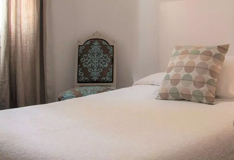 Chambre Standard Individuelle, Capri