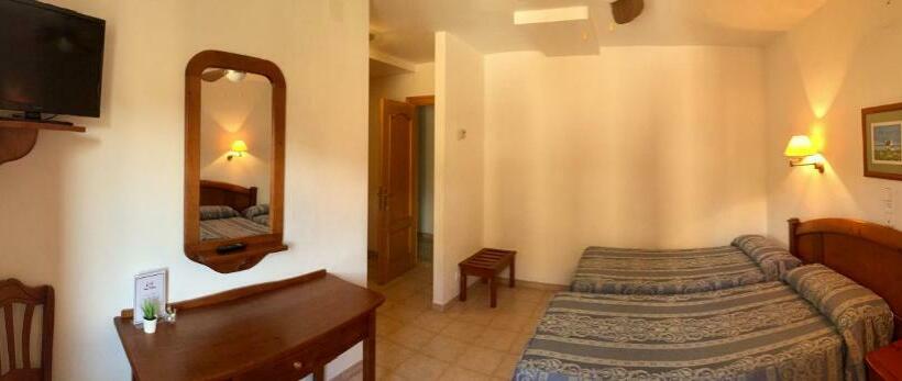 Quarto Triplo Estandar, Casa Emilio
