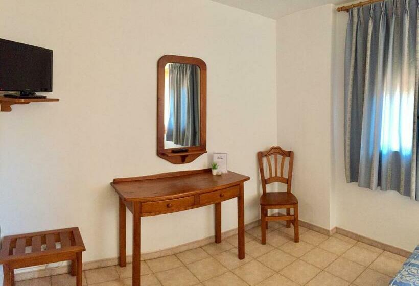 غرفة قياسية, Casa Emilio