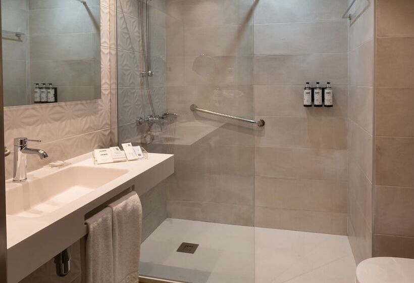 Номер Superior, Catalonia Albeniz