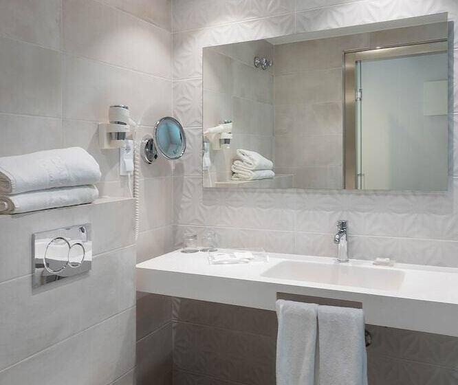 Номер Премиум, Catalonia Albeniz