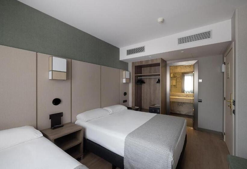 Номер Стандарт Трехместный, Catalonia Albeniz