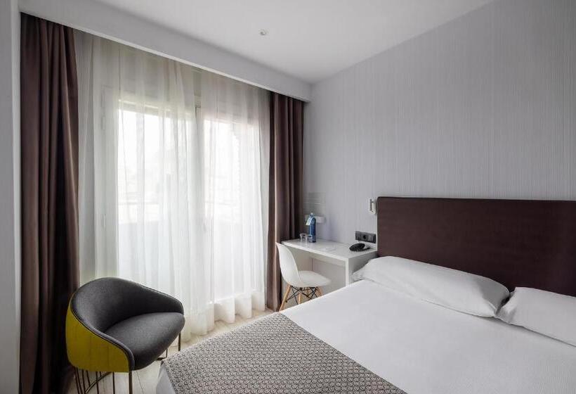 Номер Премиум, Catalonia Albeniz