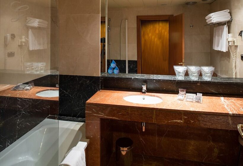 标准三人间, Catalonia Diagonal Centro