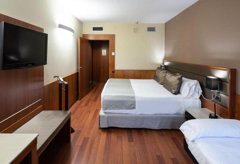 标准三人间, Catalonia Diagonal Centro