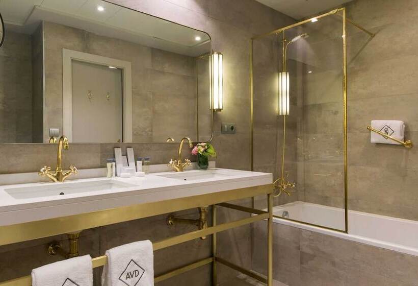 Полулюкс, El Avenida Palace