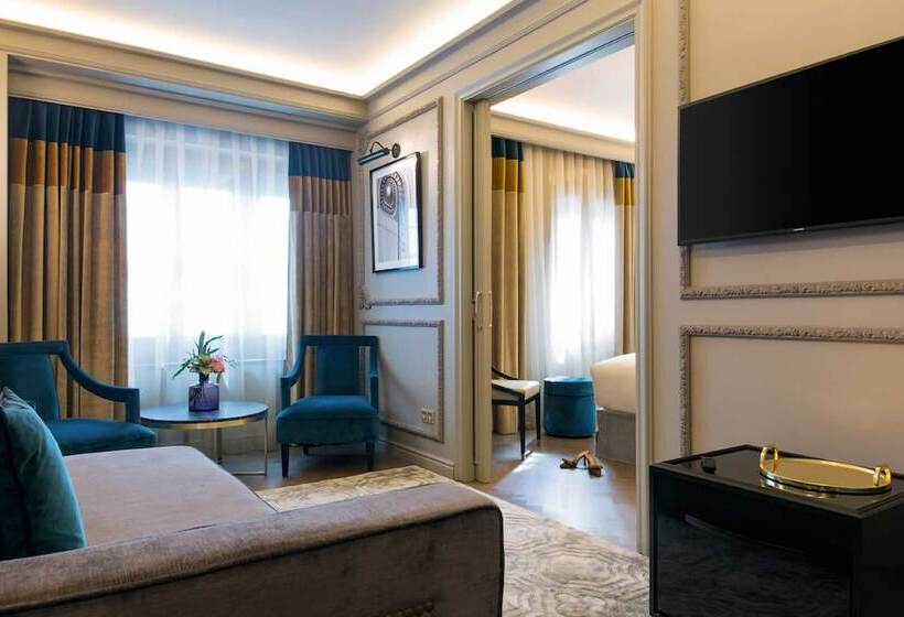 Полулюкс, El Avenida Palace