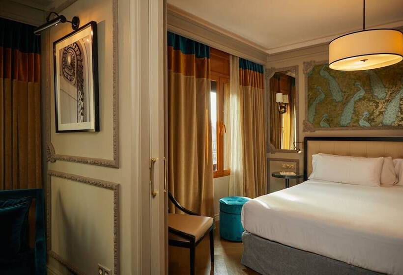 Полулюкс, El Avenida Palace