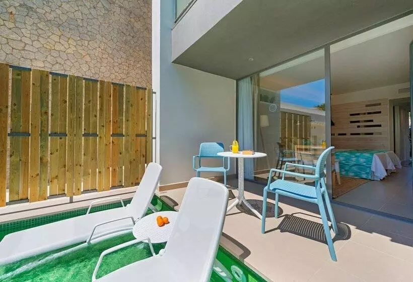 Standard swim-up room, Fergus Style Palmanova - Adults Only