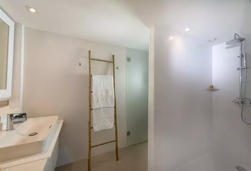 Standard swim-up room, Fergus Style Palmanova - Adults Only