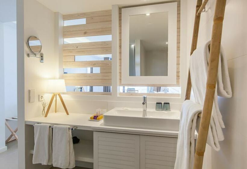 Номер Стандарт, Fergus Style Palmanova - Adults Only