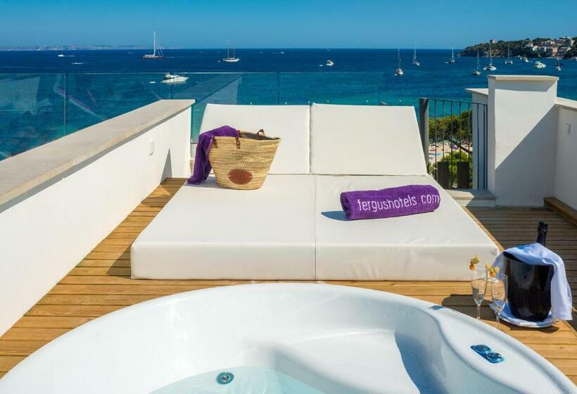 Номер Стандарт Вид на Море с Террасой, Fergus Style Palmanova - Adults Only