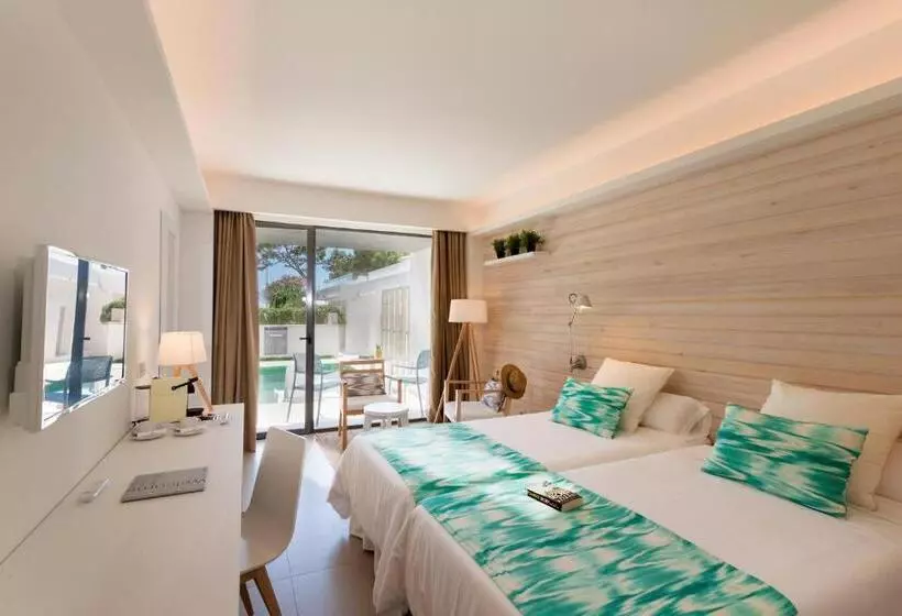 Standard swim-up room, Fergus Style Palmanova - Adults Only