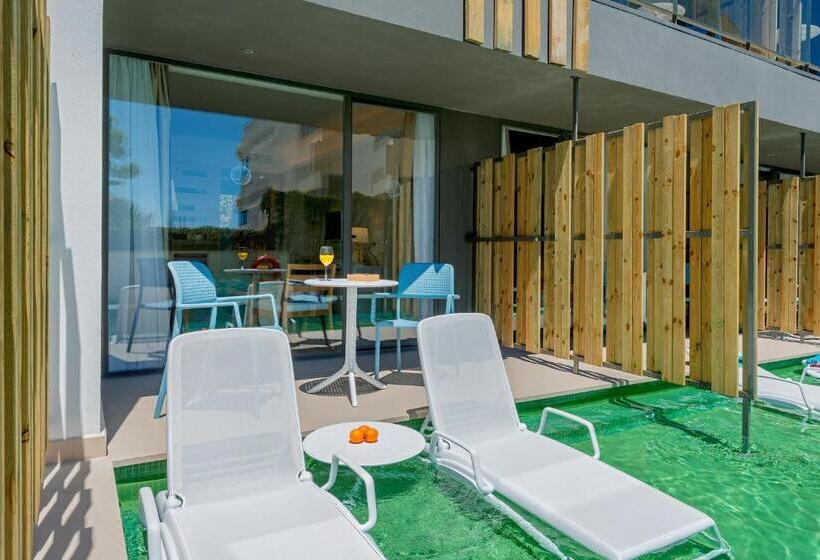 Standard swim-up room, Fergus Style Palmanova - Adults Only