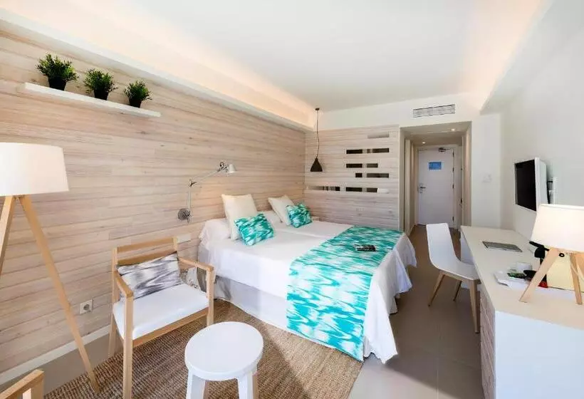 Standard swim-up room, Fergus Style Palmanova - Adults Only