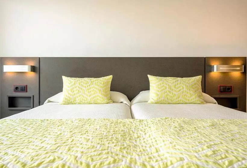 اتاق استاندارد, Globales Torrenova - Adults Only
