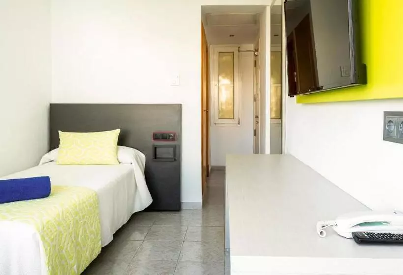 اتاق استاندارد یک نفره, Globales Torrenova - Adults Only