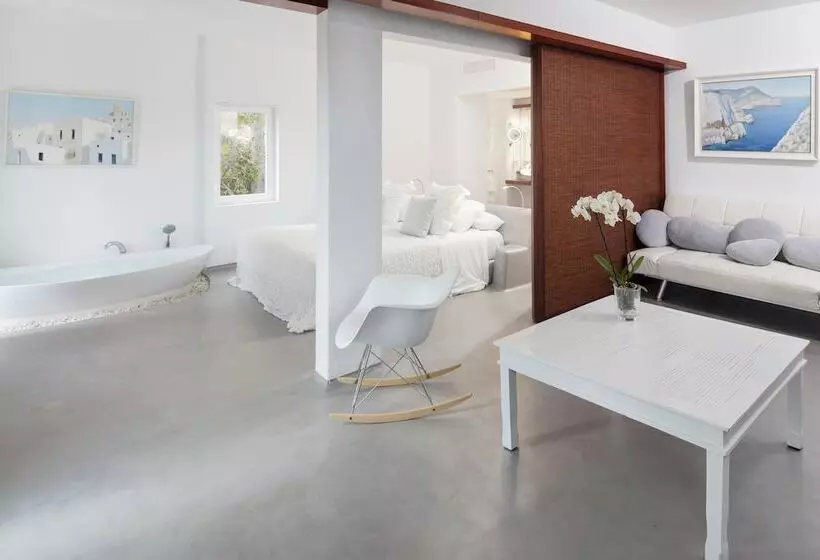 سوییت خانوادگی, Hacienda Na Xamena Ibiza