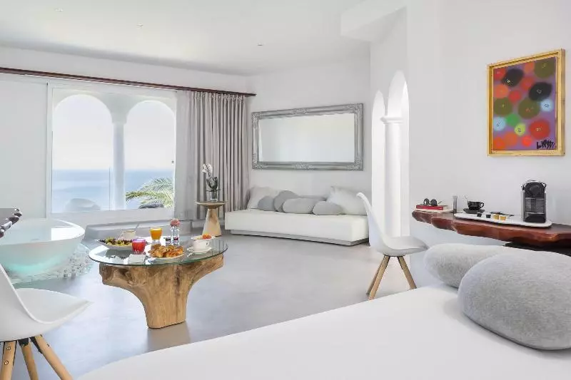 اتاق استاندارد, Hacienda Na Xamena Ibiza
