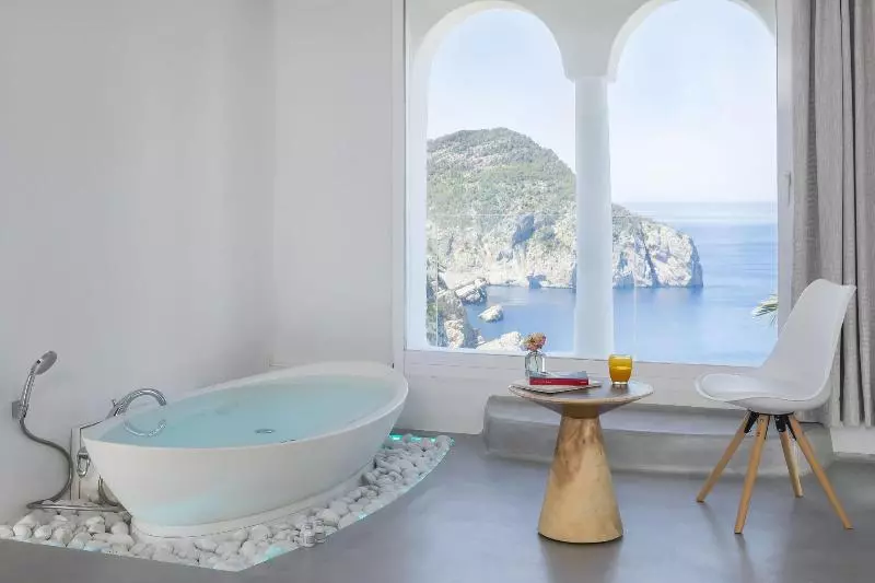 اتاق استاندارد, Hacienda Na Xamena Ibiza