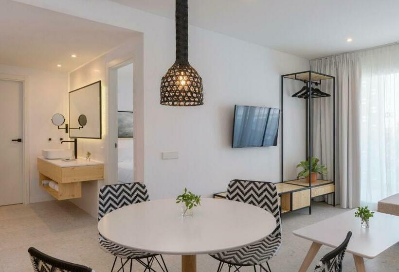 شقة غرفة نوم واحدة مزودة بشُرفة, Hm Ayron Park - Adults Only