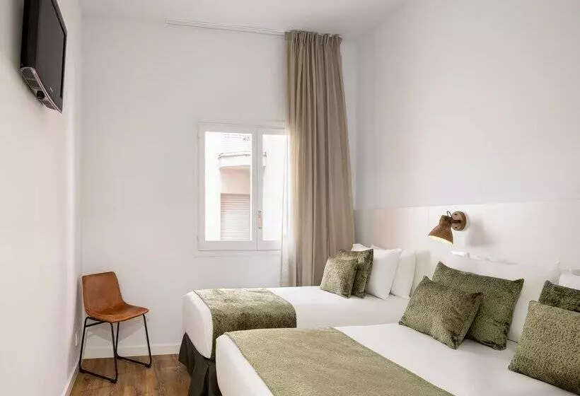 Chambre Familiale, htop Bcn City