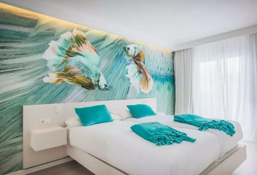 اتاق خانوادگی با چشم‌انداز دریا, Iberostar Waves Alcudia Park
