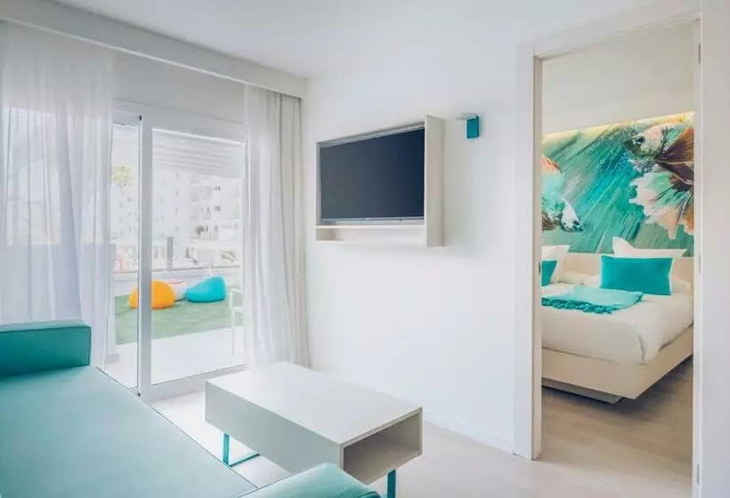 اتاق خانوادگی با چشم‌انداز دریا, Iberostar Waves Alcudia Park