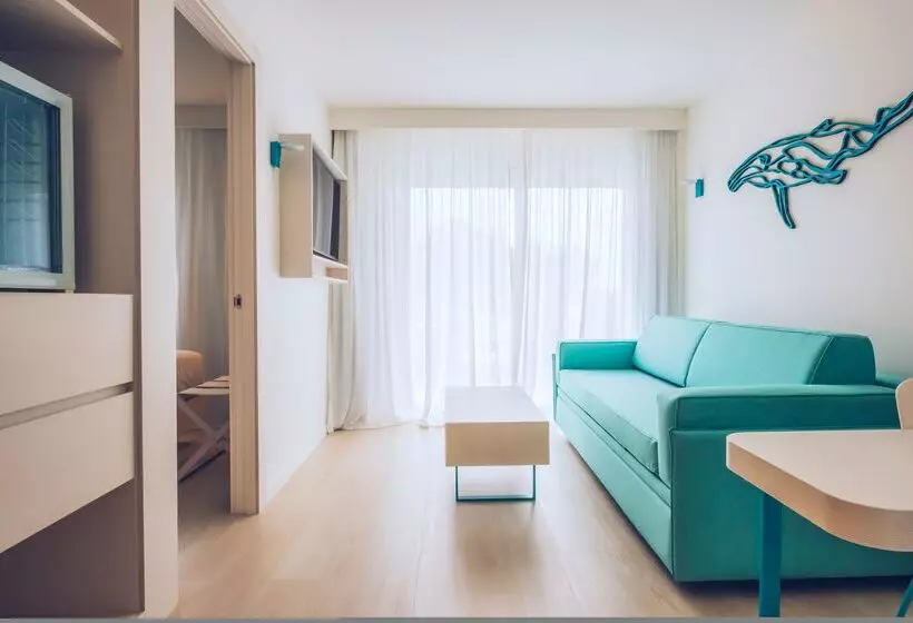 اتاق خانوادگی پایه, Iberostar Waves Alcudia Park