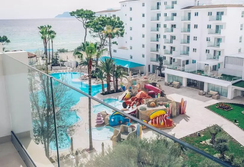 اتاق خانوادگی با چشم‌انداز استخر, Iberostar Waves Alcudia Park