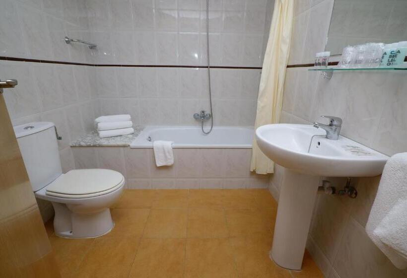 Трехместный Номер Стандарт Interior, Internacional