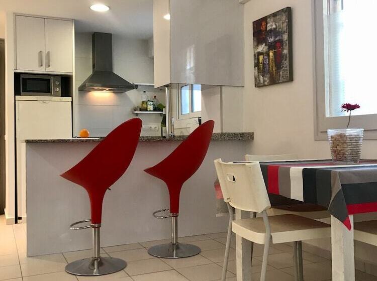 חדר סטודיו סטנדרד, Los Globos