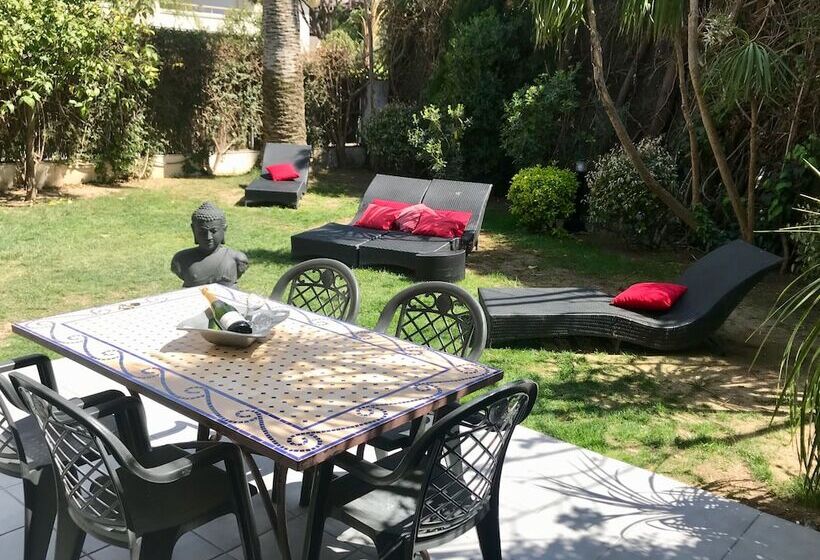 דירת שלושה חדרים, Los Globos