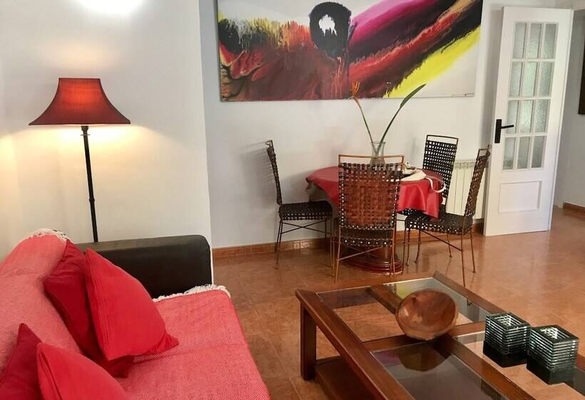 דירת שלושה חדרים, Los Globos