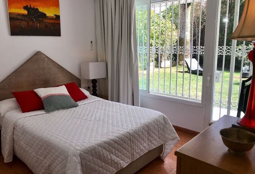 דירת שלושה חדרים, Los Globos