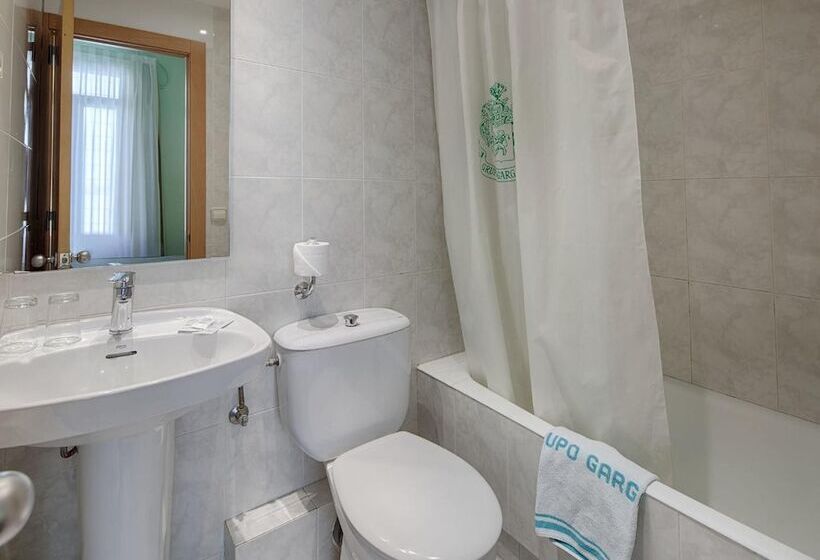 اتاق استاندارد, Lyon