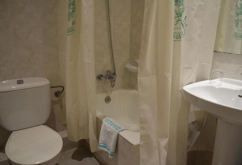 اتاق استاندارد, Lyon