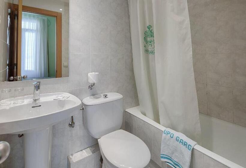 اتاق استاندارد, Lyon