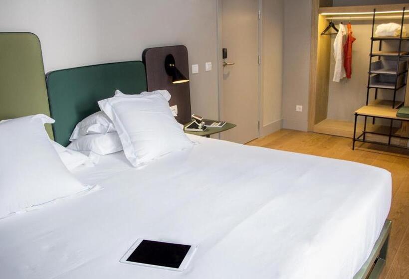 غرفة قياسية, One Shot Colon 46