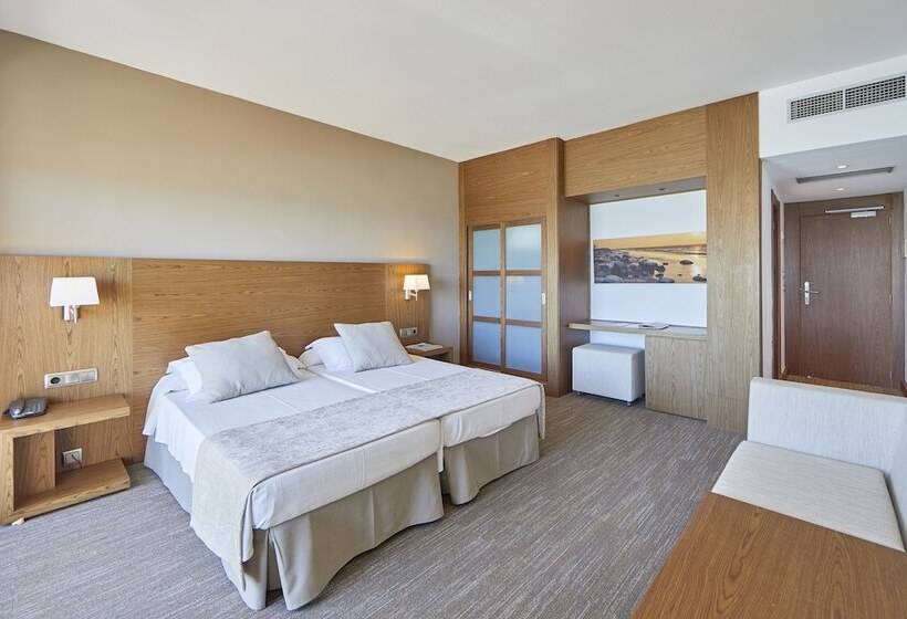 اتاق سوپریور با چشم‌انداز دریا و بالکن, Playa Golf   Adults Only