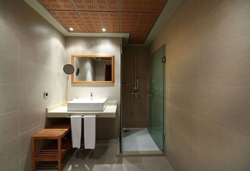 سوییت جونیور با چشم‌انداز دریا, Playa Golf   Adults Only