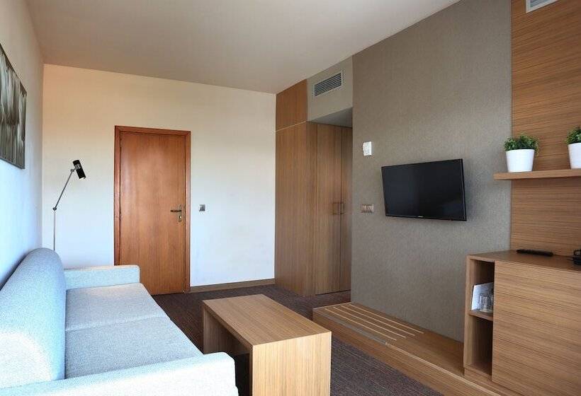 سوییت جونیور با چشم‌انداز دریا, Playa Golf   Adults Only