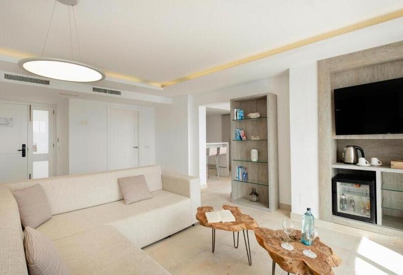 オーシャンビューの１ベッドルームデラックスアパート, Sentido Fido Punta Del Mar Hotel & Spa   Adults Only