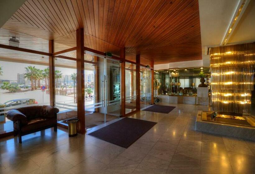 스탠다드 싱글 룸, Royal Plaza