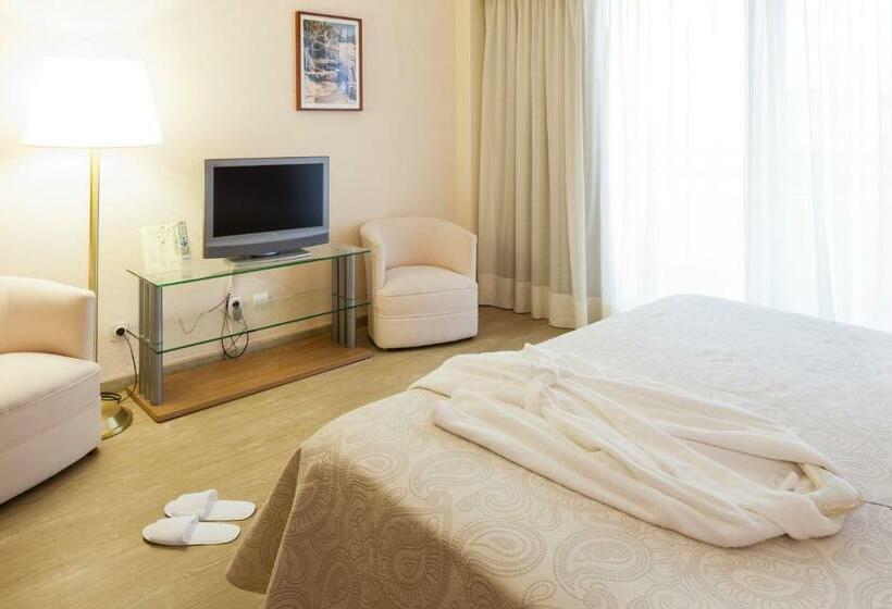 주니어 스위트 발코니, Royal Plaza